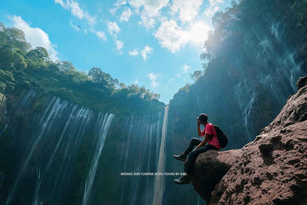 Bromo Ijen Tumpak Sewu Tour Traveler enjoying the majestic view